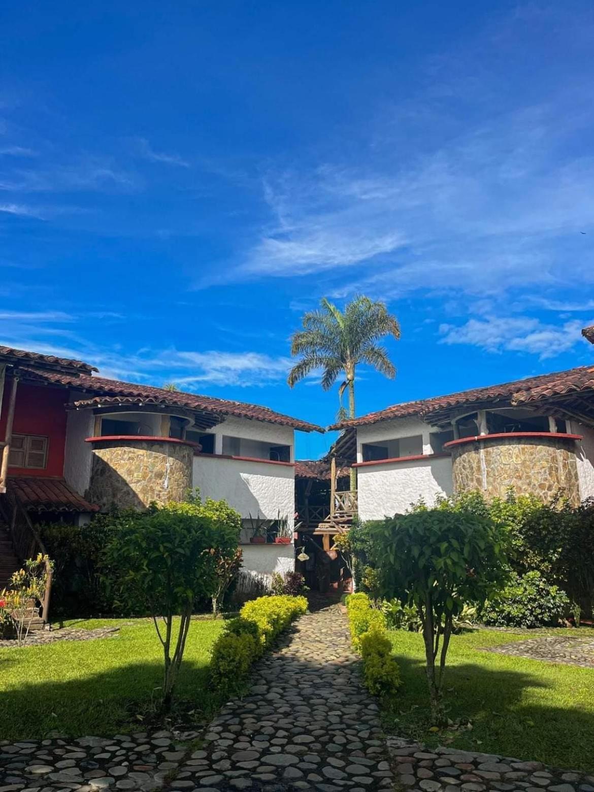 Finca Hotel Palmas Frente A Panaca Quimbaya Exterior foto